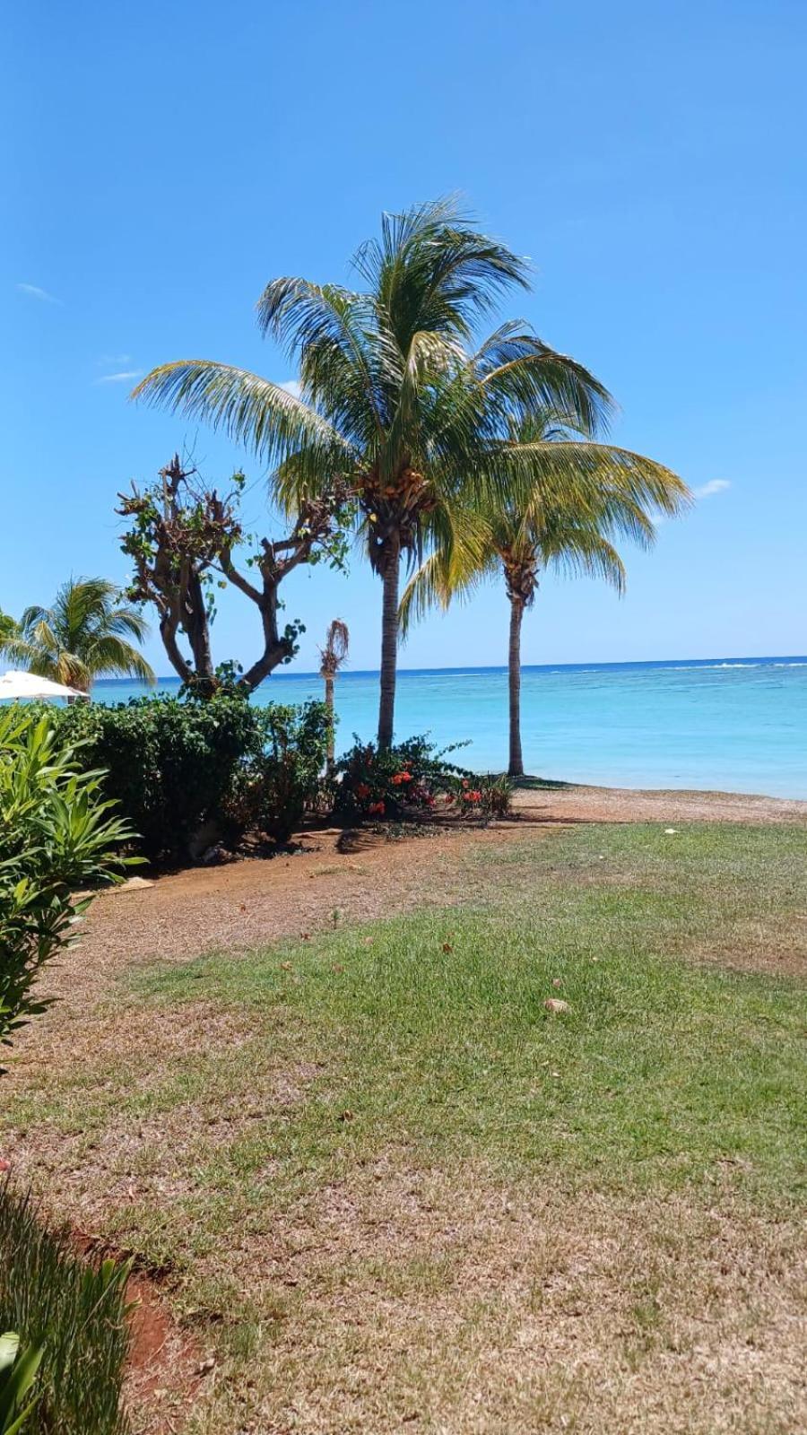Cap Ouest Luxury Beachfront Flic-en-Flacq Екстериор снимка
