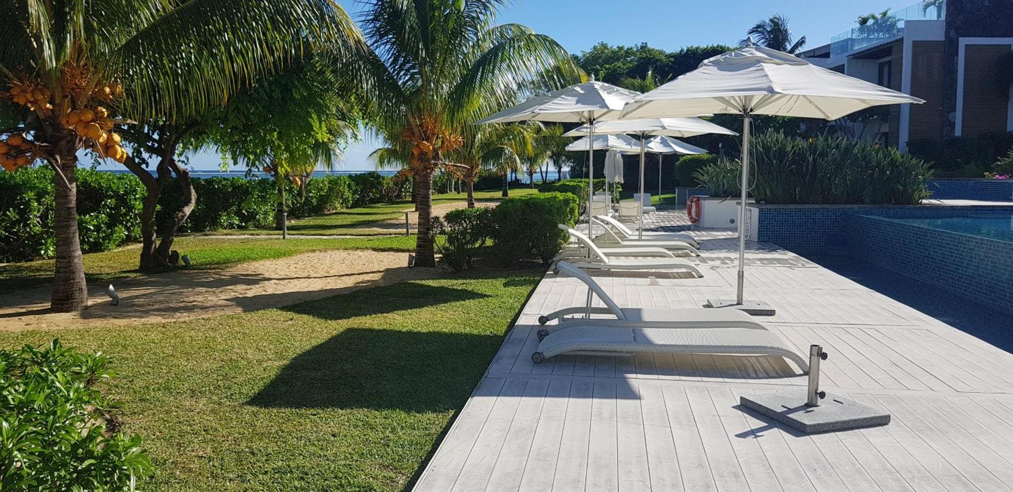 Cap Ouest Luxury Beachfront Flic-en-Flacq Екстериор снимка